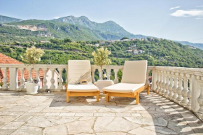 Modern 2 bedroom apartment with a spacious terrace